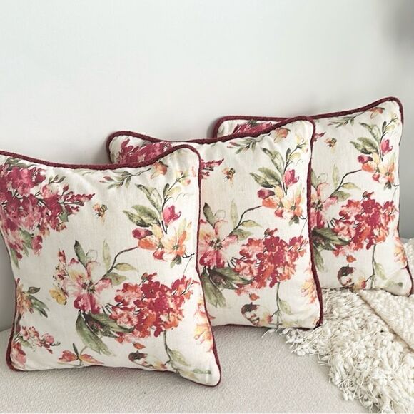 Custom Floral Print Decorative Throw Pillow Bundle (3) 18”x18” - Picture 1 of 5